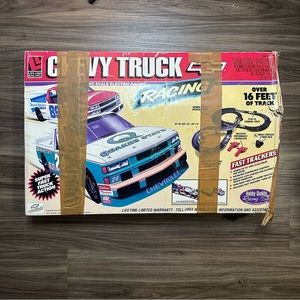 1996 LIFE-LIKE #9541 CHEVY TRUCK RACING HO Slot Car Set / NEW OPEN BOX!